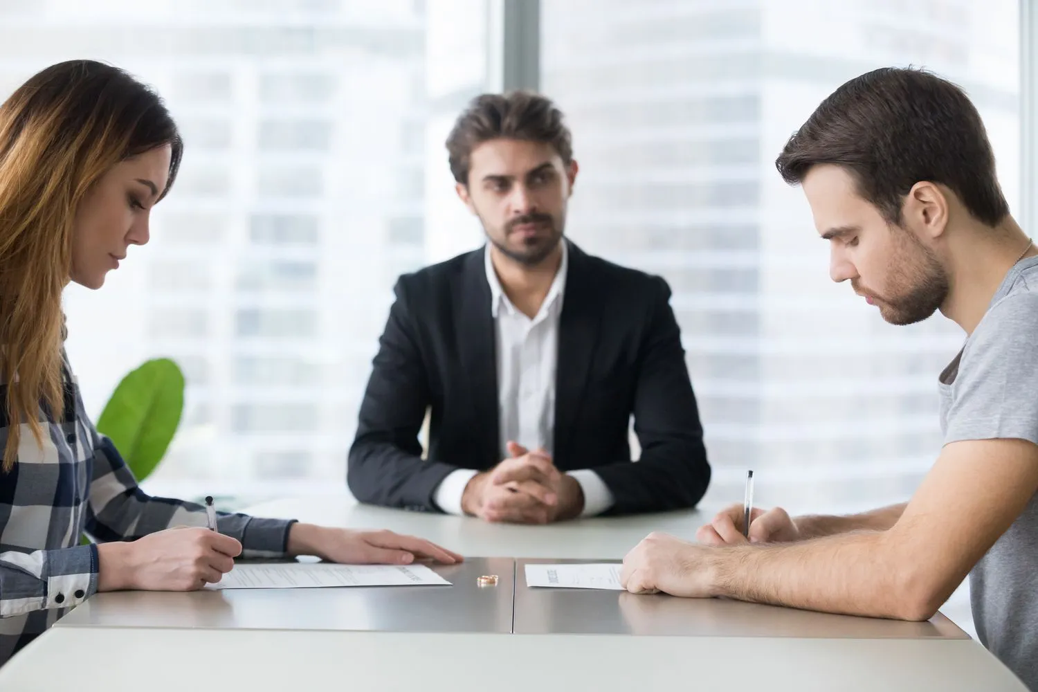 How EH Mediation Guides Couples Toward Fair and Balanced Outcomes Aldershot